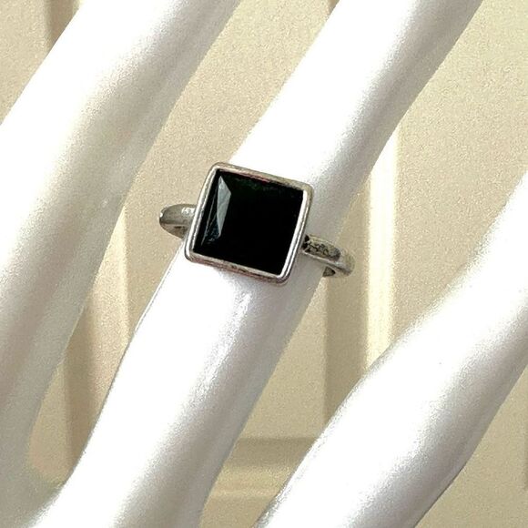 Black square silver tone ring - Picture 8 of 10